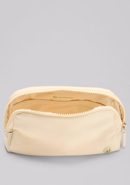 Everywhere Belt Bag 1L