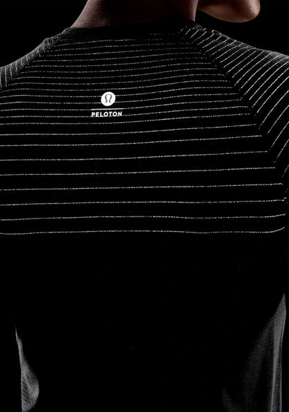 Swiftly Tech Long-Sleeve Shirt 2.0 Glow Stripe * Hip Length